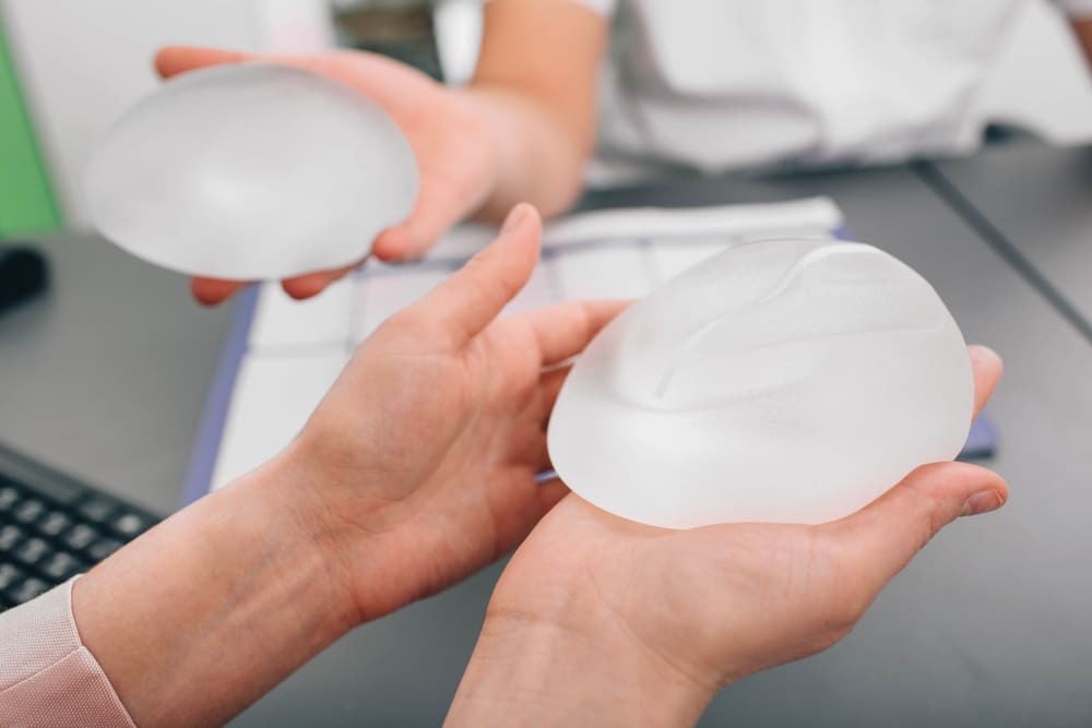 Operación de senos en Colombia