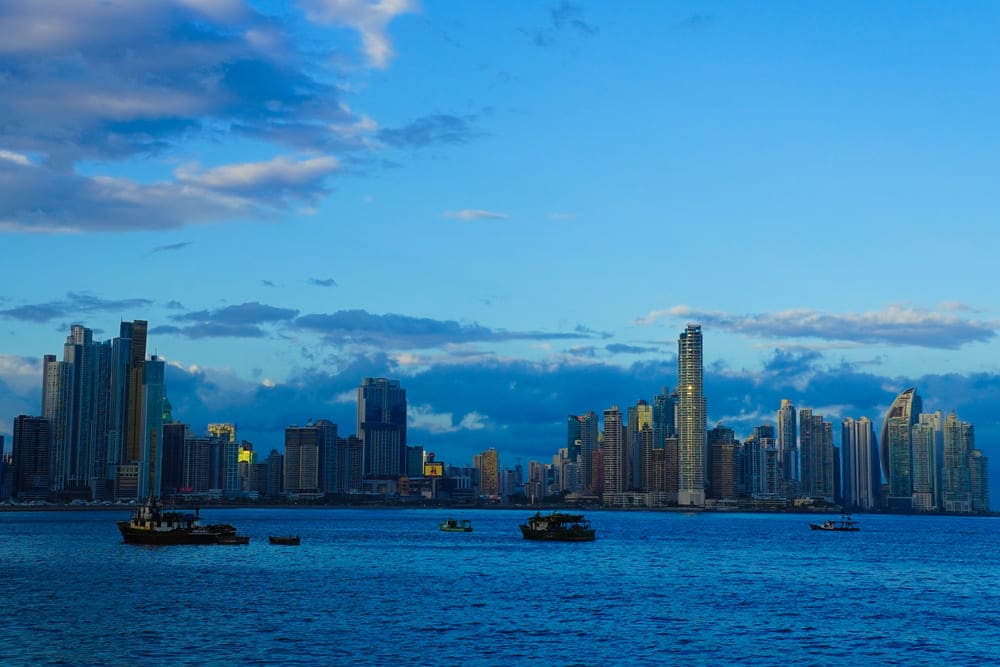 Is residency required to buy property in Panama?