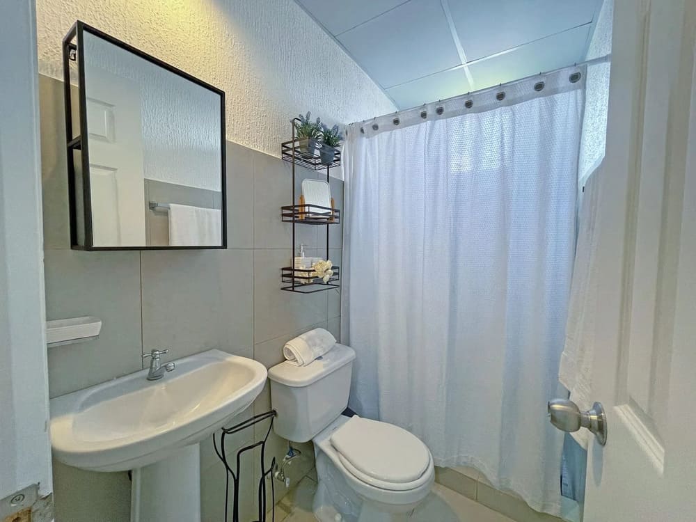 Residencias bien conectadas en Jardines de la Espinoza 15
