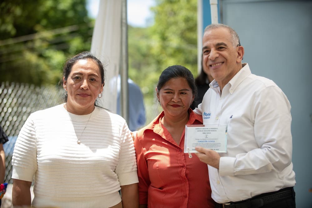Fundación Ficohsa, CEPUDO y Food For The Poor