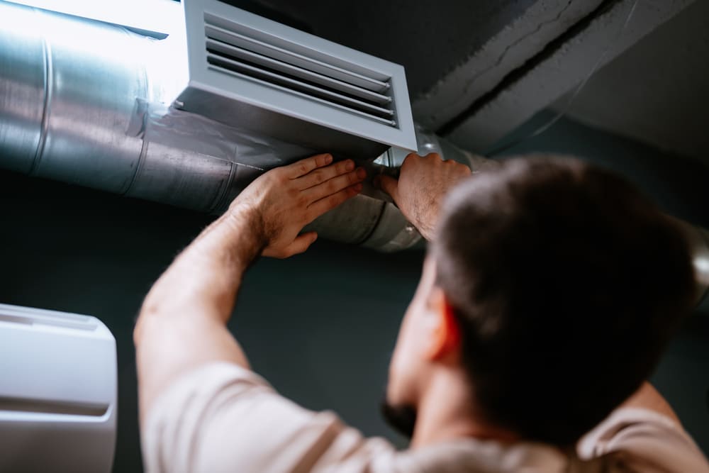 Limpieza de ductos HVAC: ¿qué beneficios tiene para las empresas en Panamá?