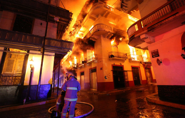 Ayuda del Club Kiwanis de Panamá para las familias del incendio en el Casco Antiguo