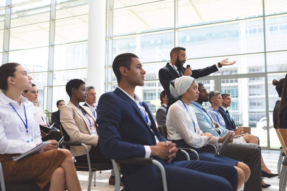 Cómo las historias de automovilismo pueden inspirar la resiliencia y el alto rendimiento en eventos empresariales